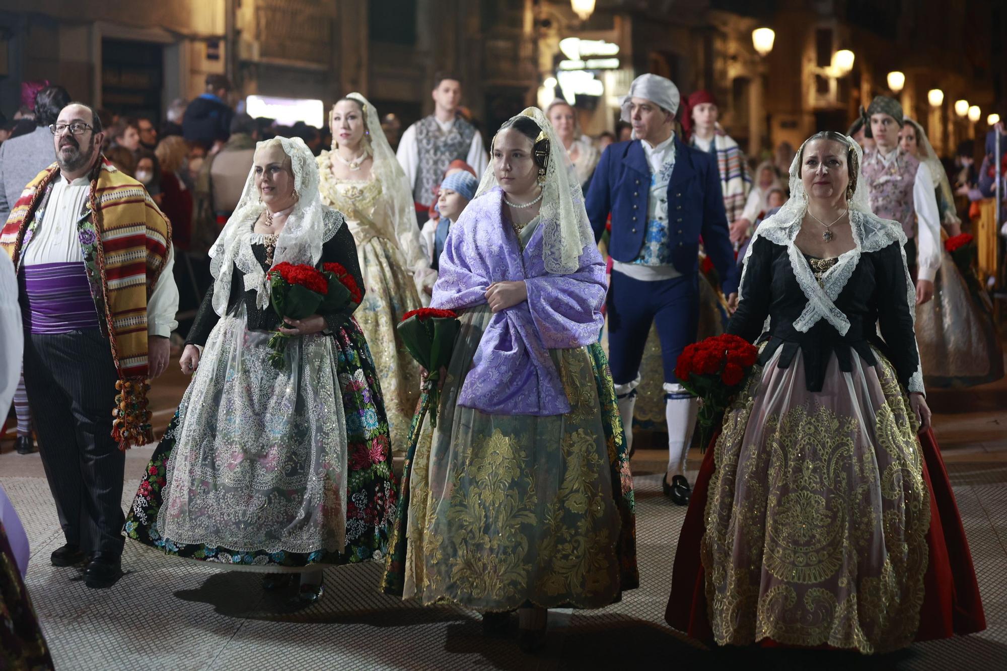 Búscate en el segundo día de ofrenda por la calle Quart (entre las 19:00 a las 20:00 horas)