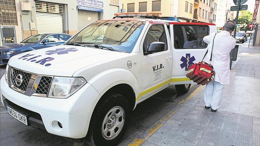 Los médicos quieren ambulancias para las urgencias en domicilios