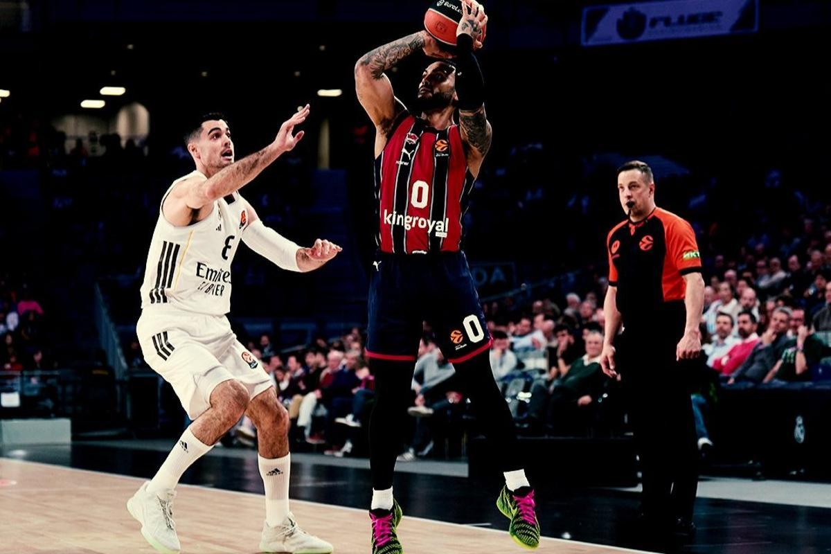 Marcus Howard dio impulso al Bakonia en la primera mitad