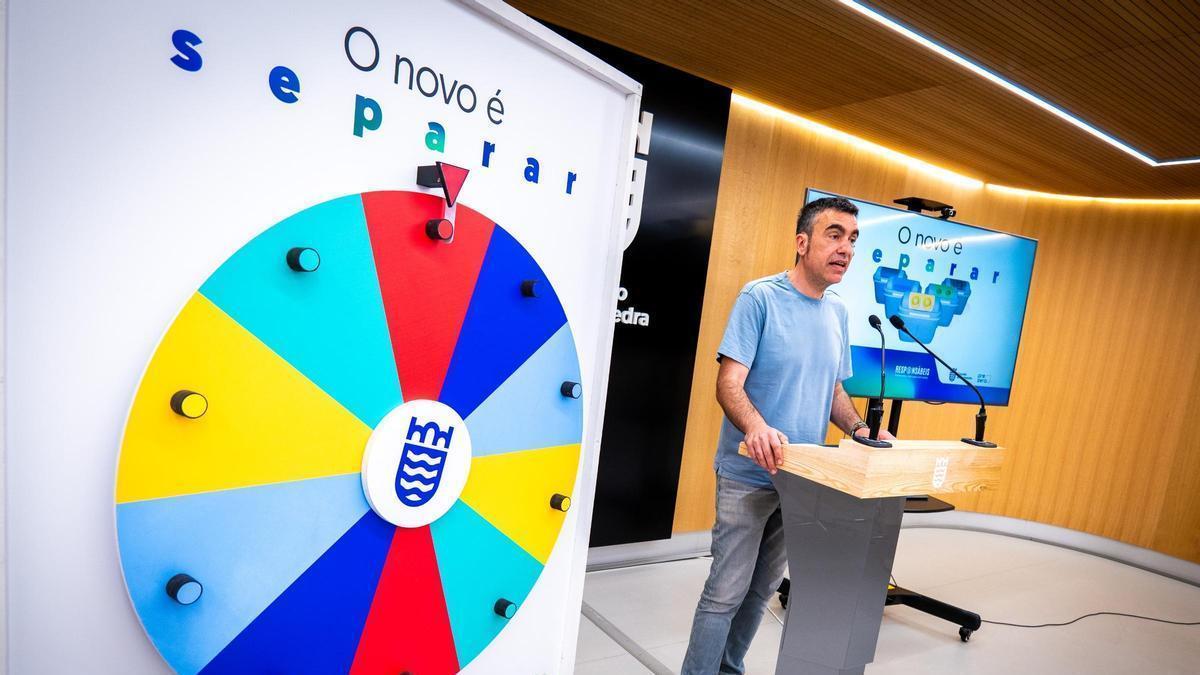 Xaquín Moreda presentando la nueva campaña.