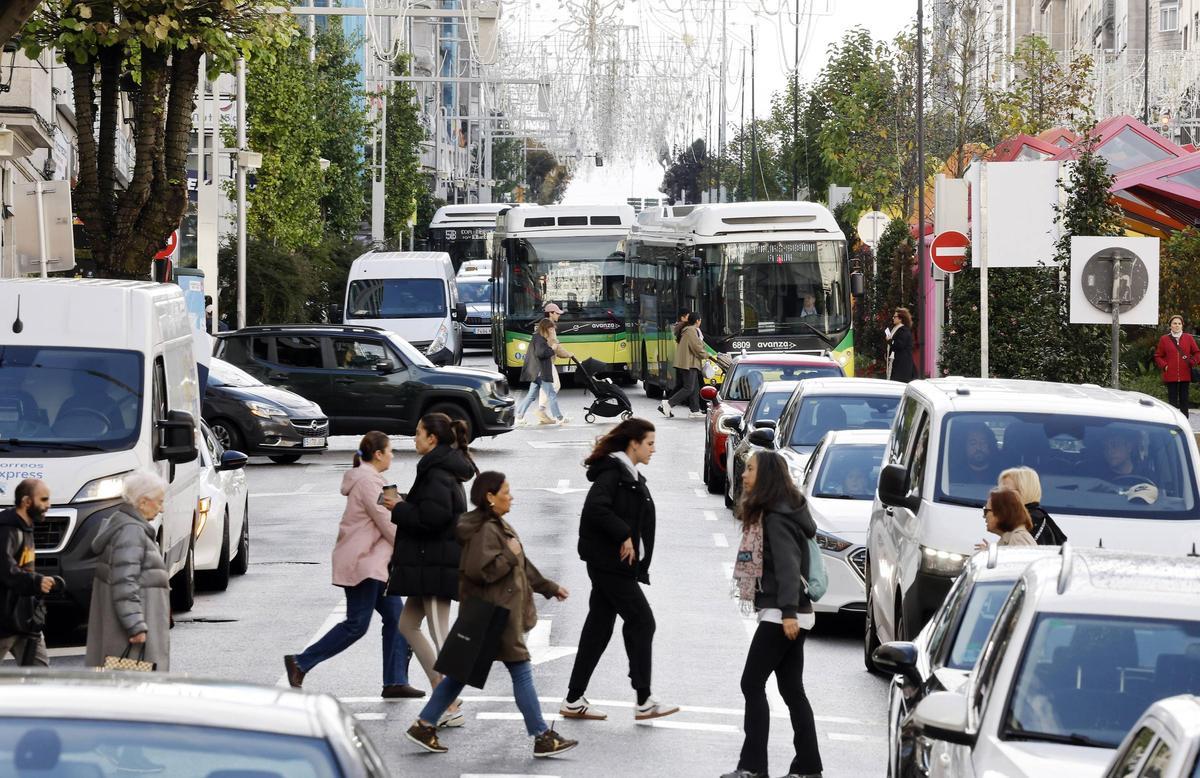 Tráfico en la Gran Vía de Vigo.