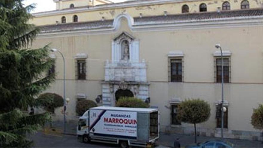 El ayuntamiento ofrece el fuerte de San Cristóbal para ubicar el parador