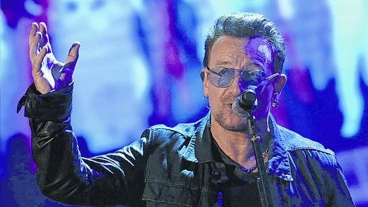 Bono, durante su actuación en 'Che tempo che fa', programa de la televisión italiana, el pasado 12 de octubre.