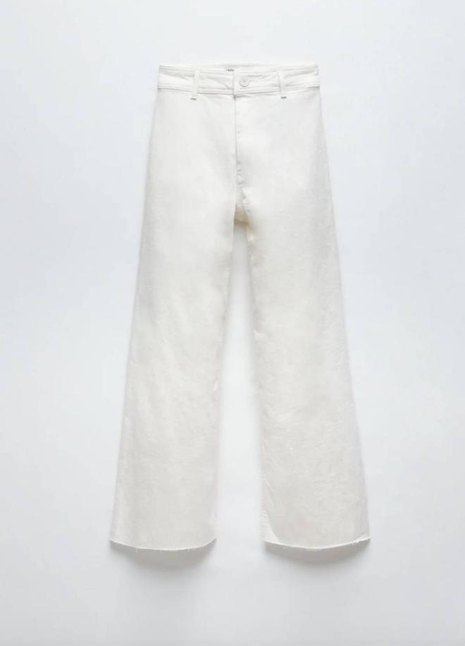 Pantalón blanco de talle alto, de Zara