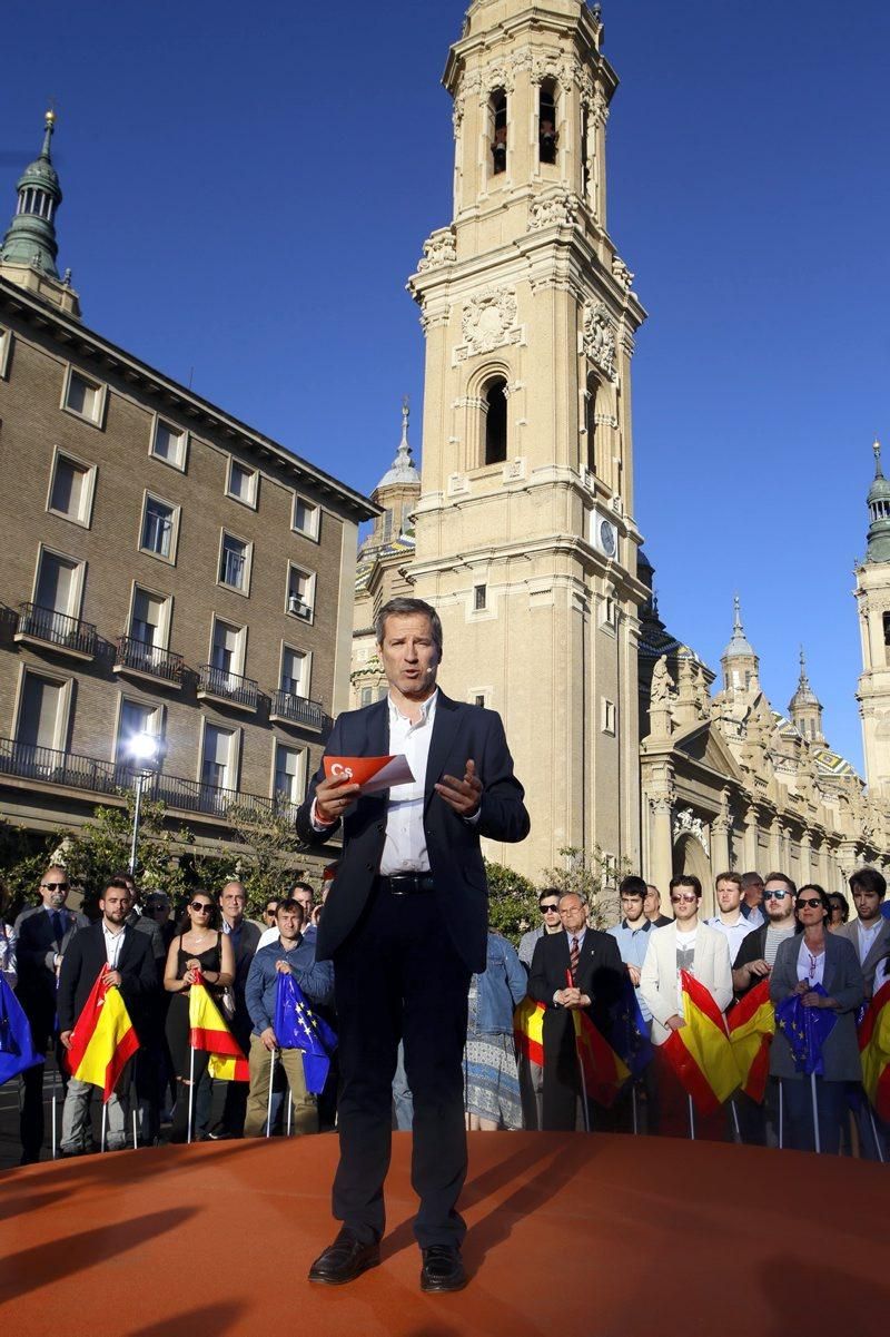 Inés Arrimadas acompaña a Daniel Pérez y a Sara Fernandez en un mitin en Zaragoza