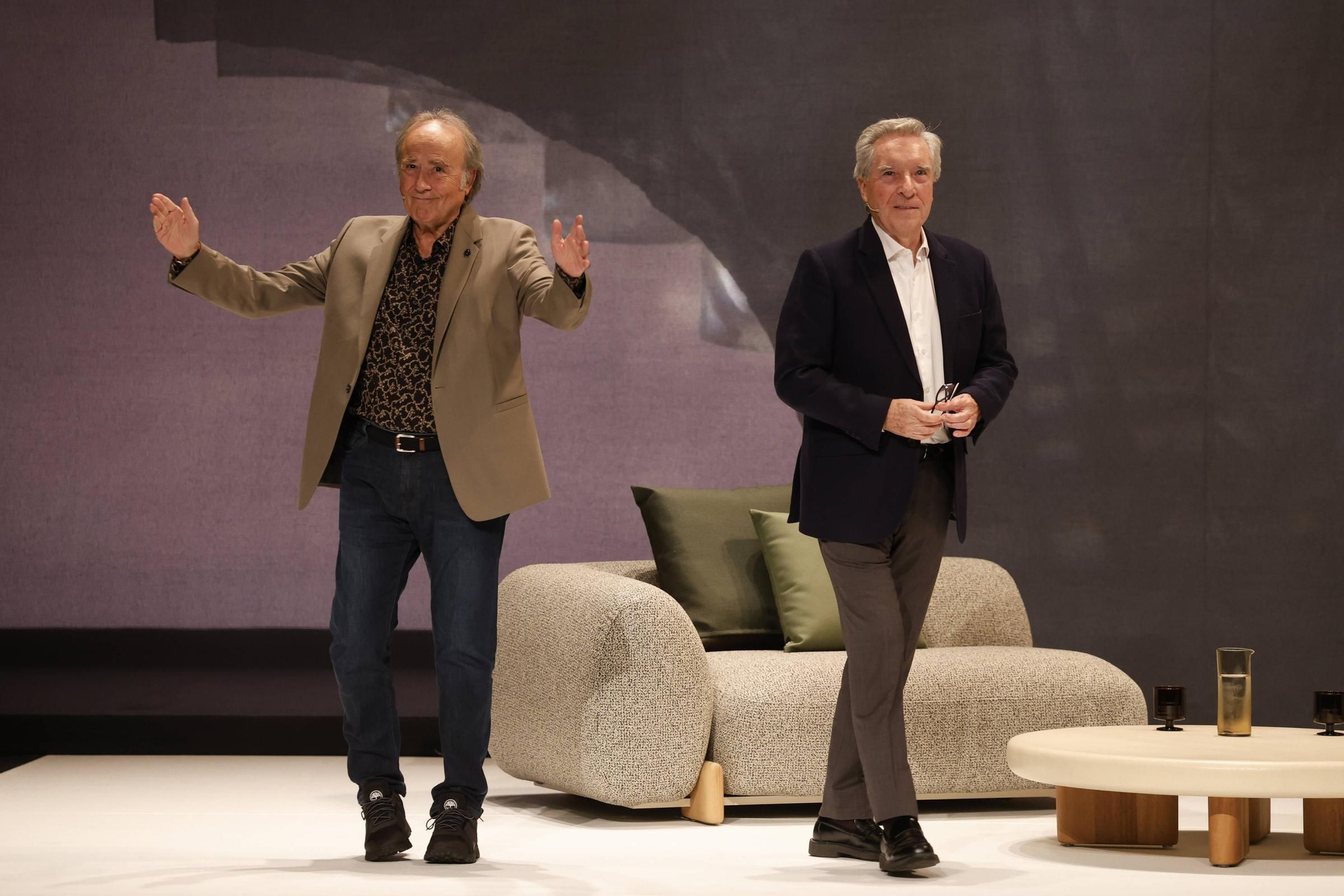 Así fue el encuentro entre Serrat e Iñaki Gabilondo en Gijón.