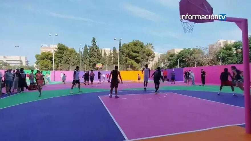Nou Alacant florece de la mano del deporte