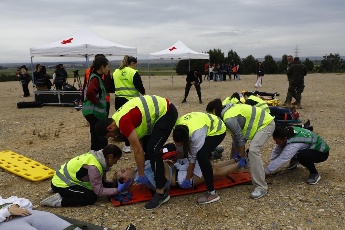 Más de 100 personas participan en un simulacro de ataque terrorista en la Universidad San Jorge