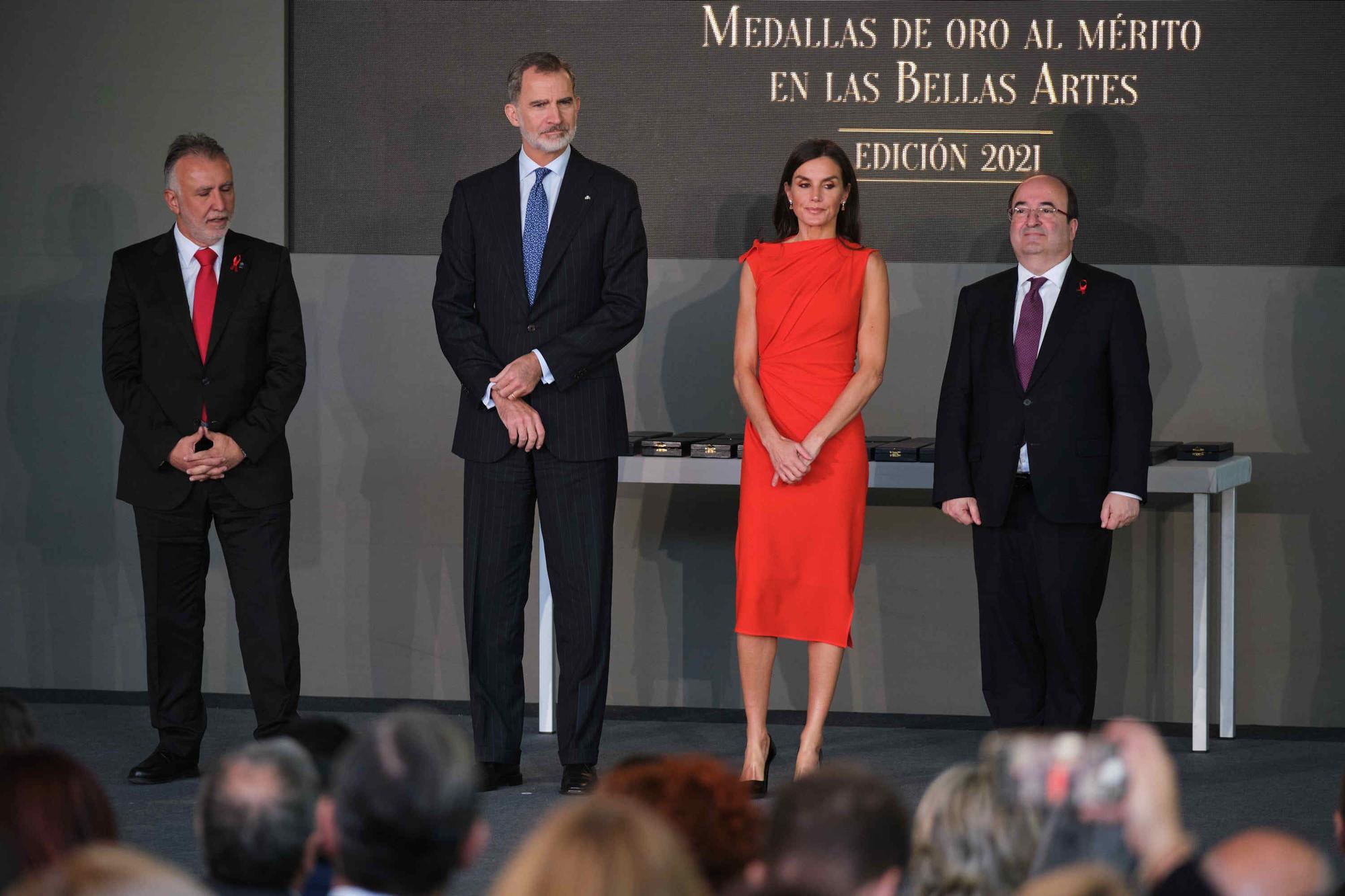 Los Reyes entregan en las Islas las Medallas de Oro al Mérito en las Bellas Artes a 32 personalidades de la cultura