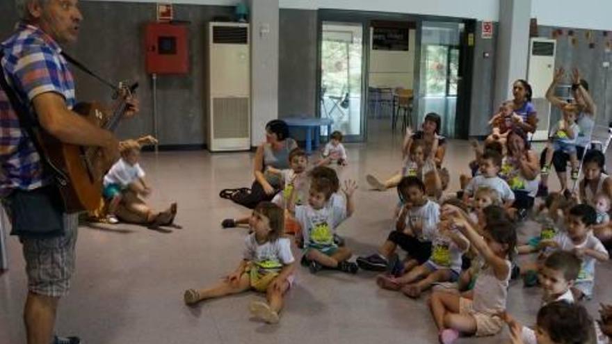 Jordi Tonietti actua a la sala Cabanelles per als més petits