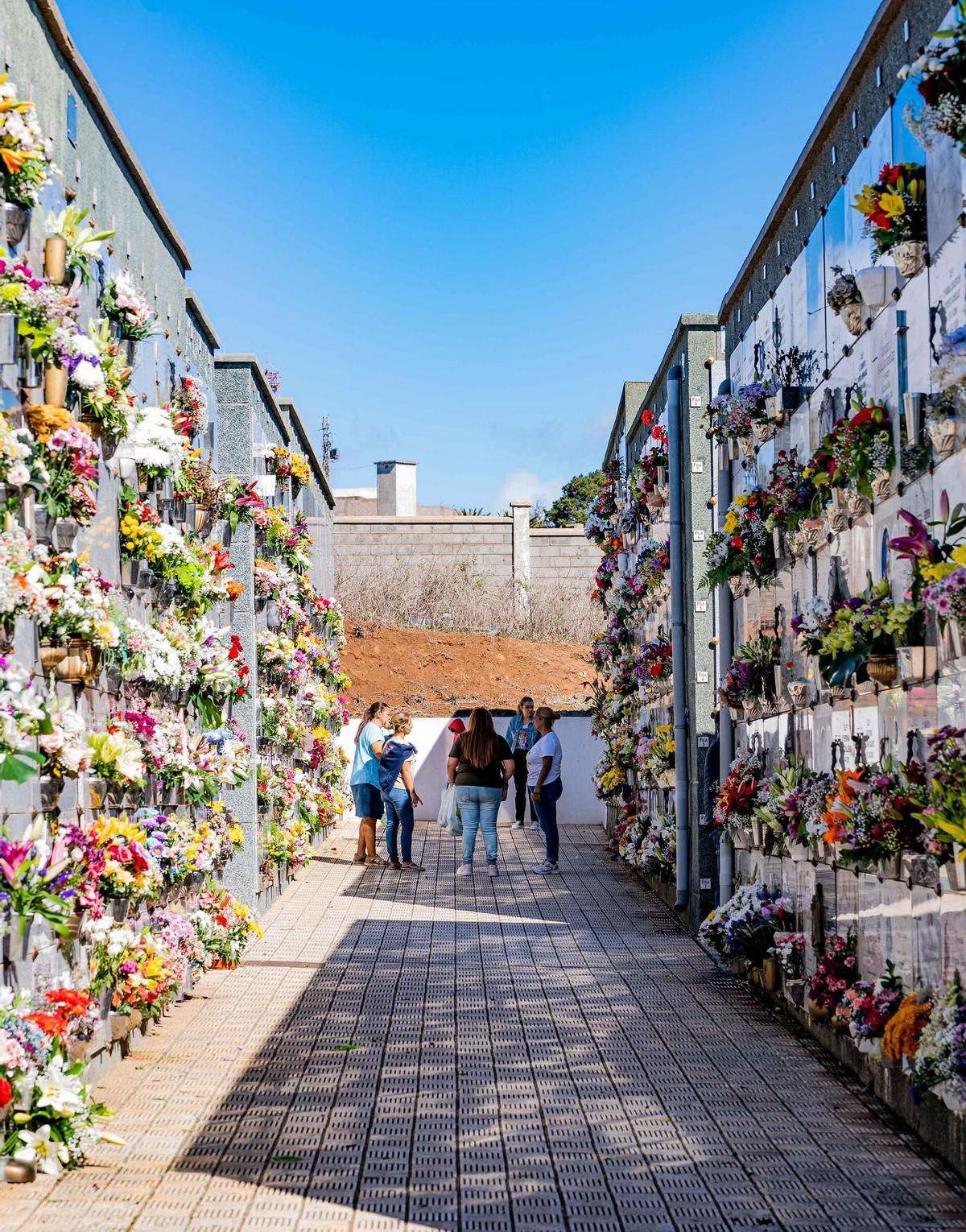 Uno de los cementerios reacondicionados.