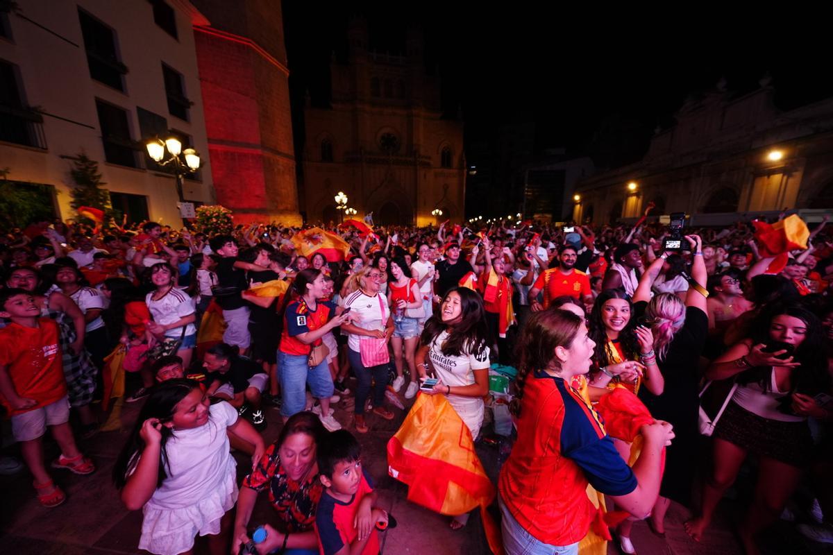 Galería: La provincia de Castellón se echa a las calles para festejar el segundo mundial de España
