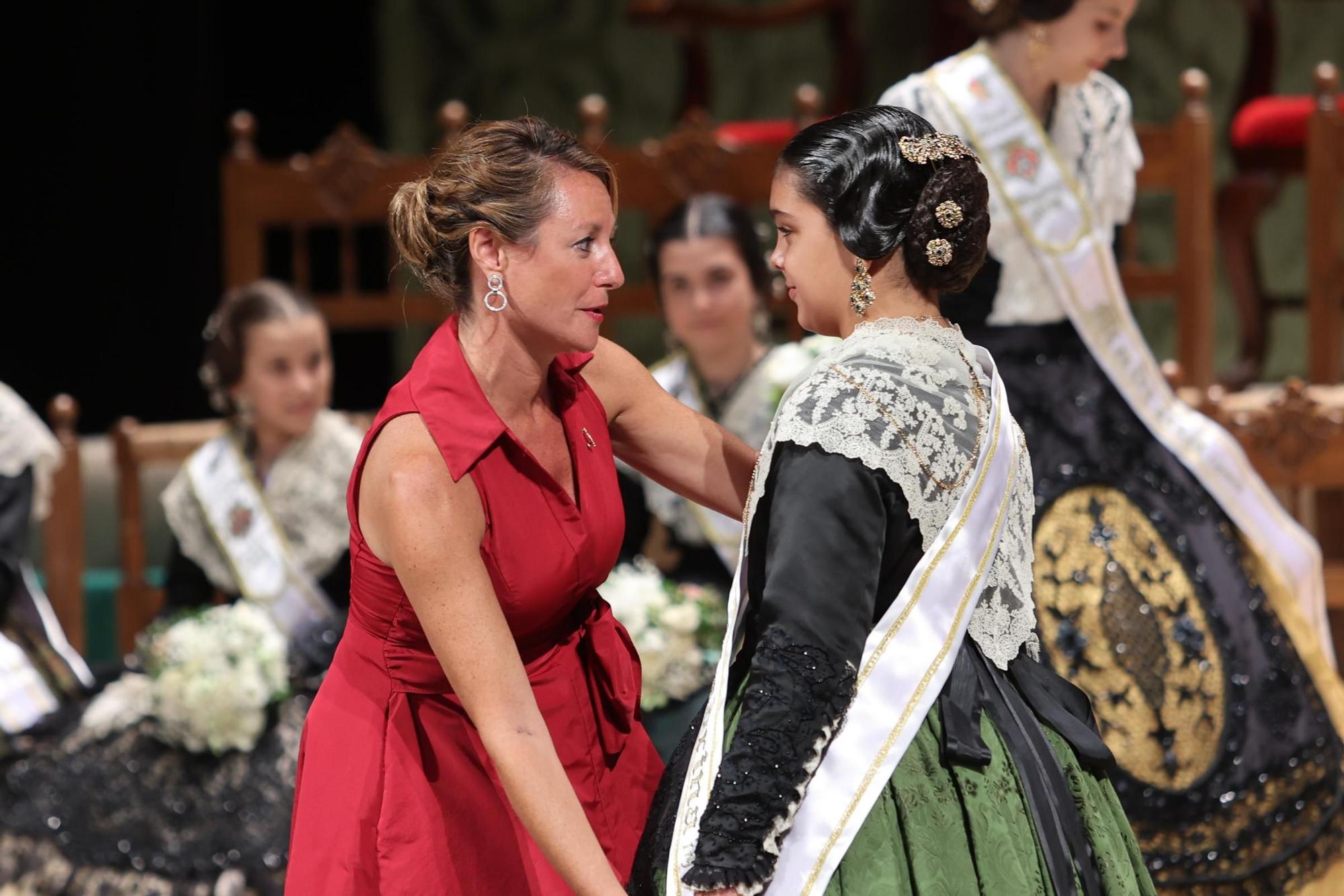 Imposición de bandas a la reina infantil de las fiestas de la Magdalena, Carla Ibáñez