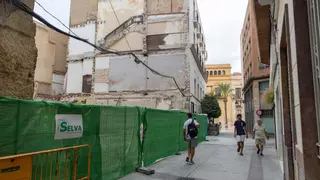 El nuevo edificio del solar de la Banca Peral de Elche deberá mantener la ubicación de la escalera desaparecida