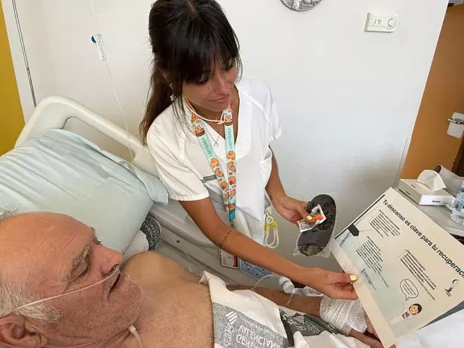 Antifaces, tapones y camas nuevas para dormir mejor y recuperarse antes en el Hospital de la Ribera
