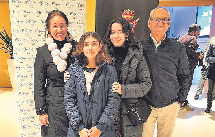 Cristina del Cid, Pedro Martín, Laura y Sofía Martín.