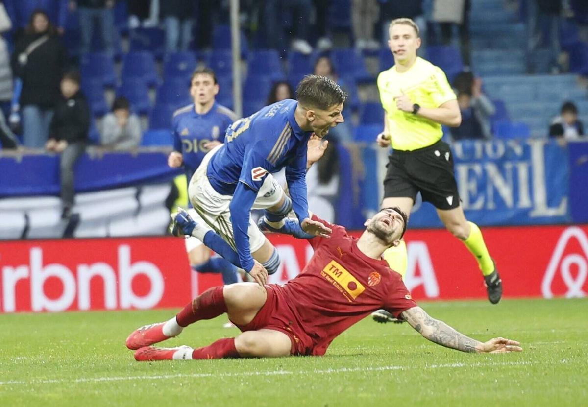 EN IMÁGENES: Así ha sido el duelo entre el Real Oviedo y el Valencia en el Tartiere