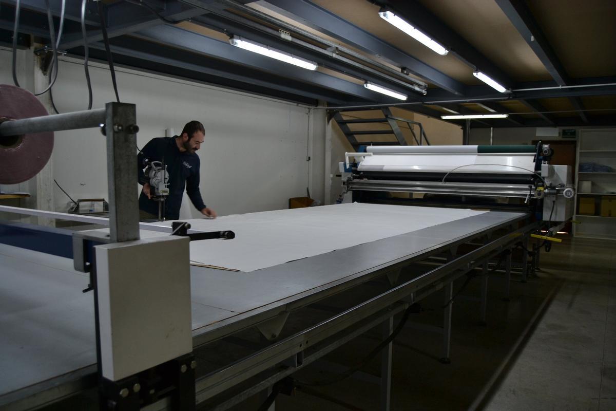 Imagen de la planta de corte de la empresa de Morella.