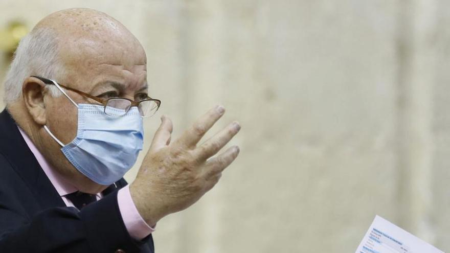 Jesús Aguirre, durante su intervención ayer en el Parlamento.