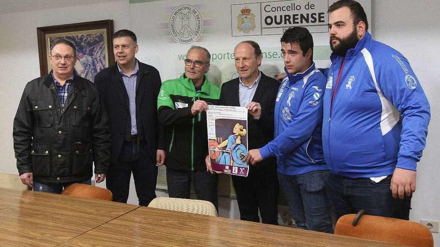 Acto de presentación, ayer, en el pabellón de Os Remedios. // Iñaki Osorio