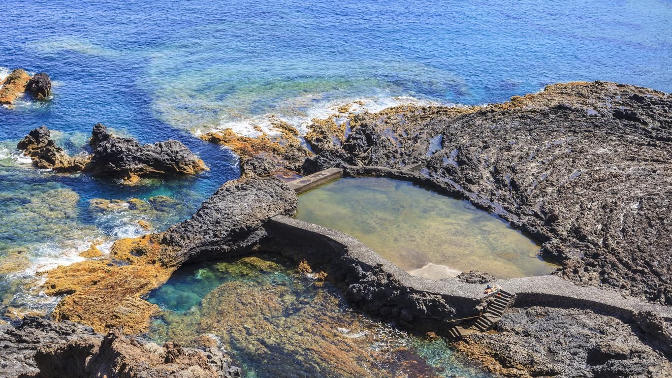 El Pozo de las Calcosas en El Hierro