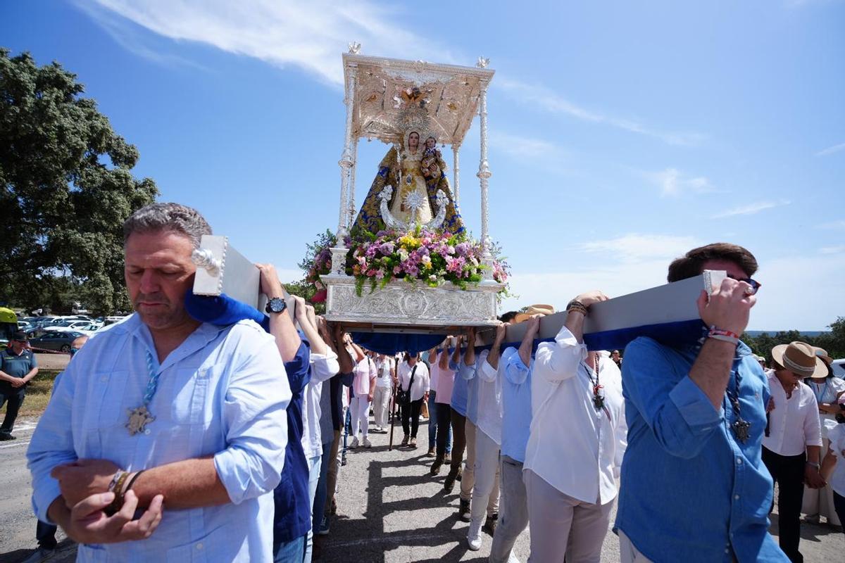 Villanueva de Córdoba recibe a la Virgen de Luna