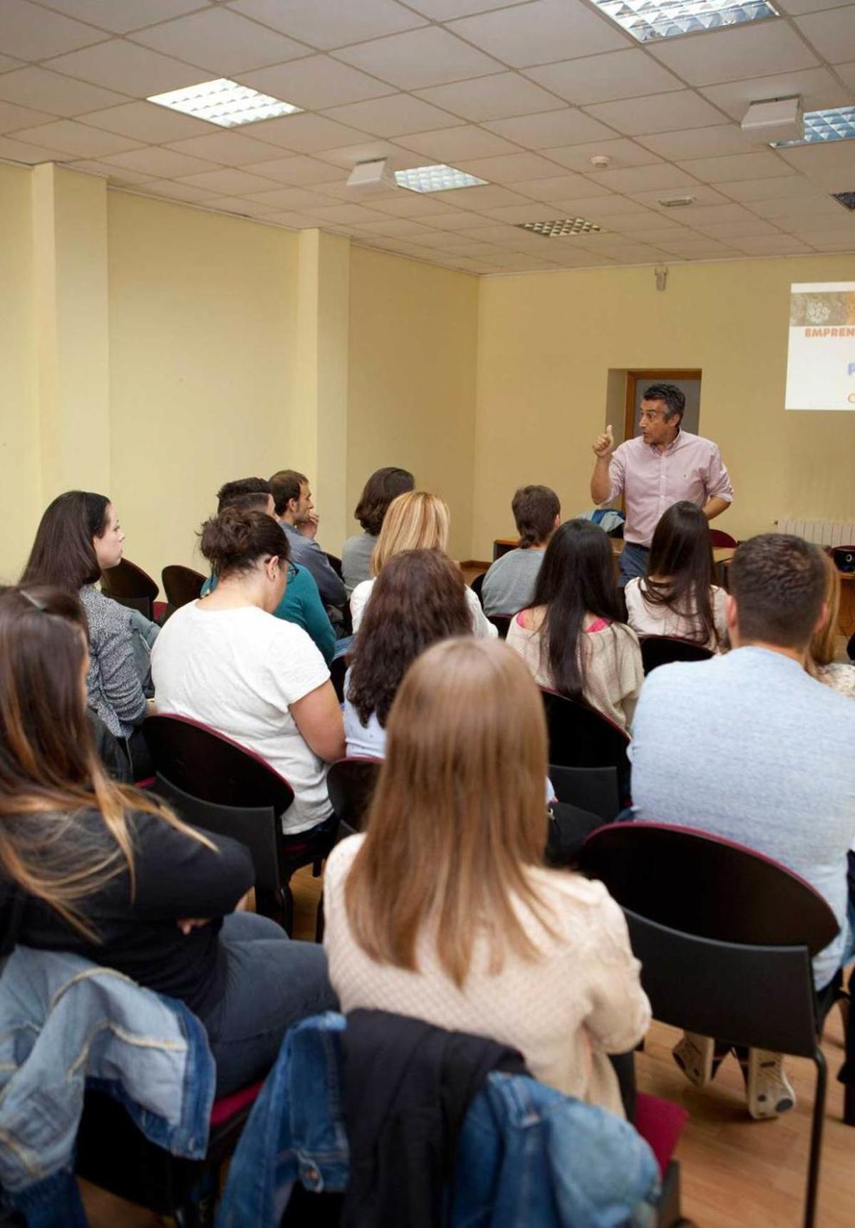 Paco Prieto, al inicio de su ponencia.