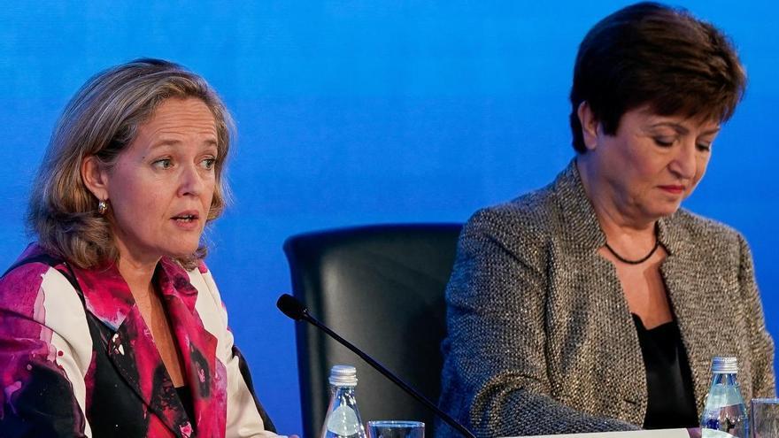 Calviño y Georgieva abogan en el FMI por “poner a las personas” en el centro de políticas económicas “más inclusivas y justas”