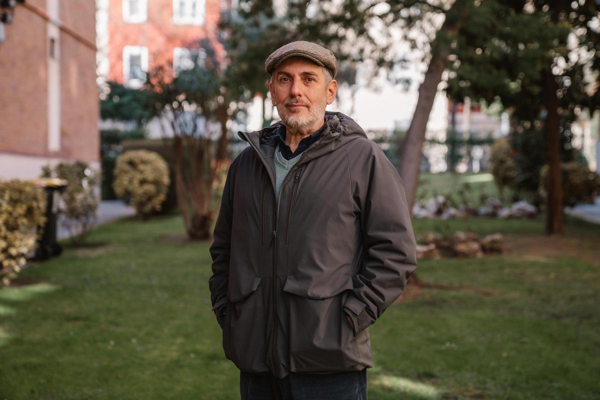 Gastón González, superviviente del 11-M, en una calle de Madrid.