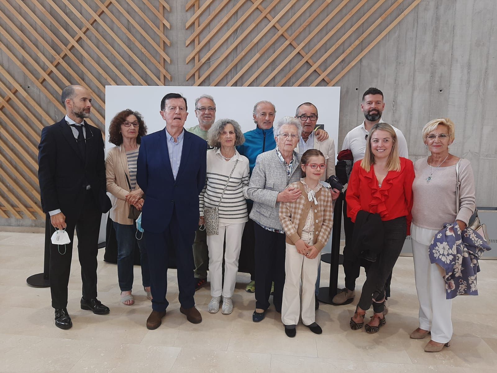 Lugones homenajea a José Antonio Coppen, cronista oficial y "vecino ejemplar"