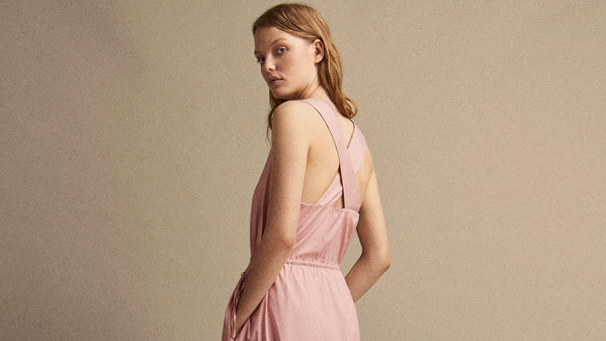 Rebajas de Massimo Dutti: vestido rosa palo con espalda cruzada