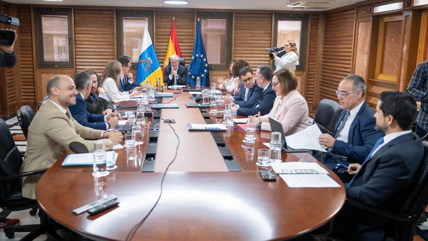 Canarias acude al Constitucional para defender las competencias en Costas