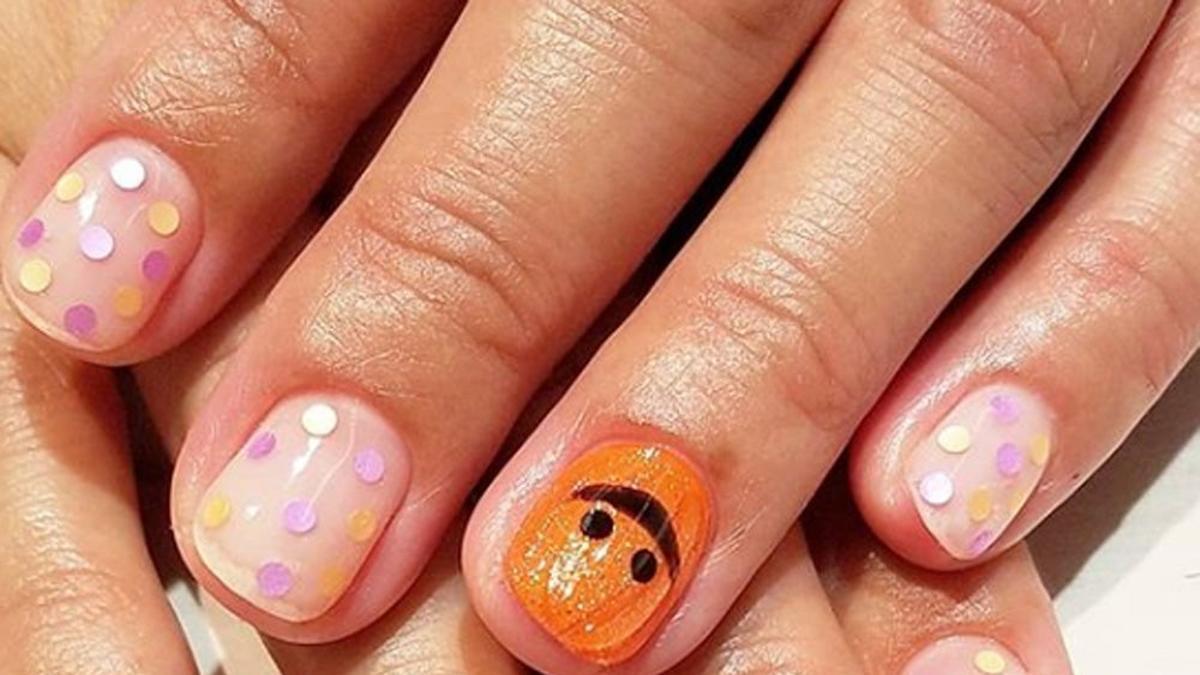 Manicura para Halloween: calabazas cuquis