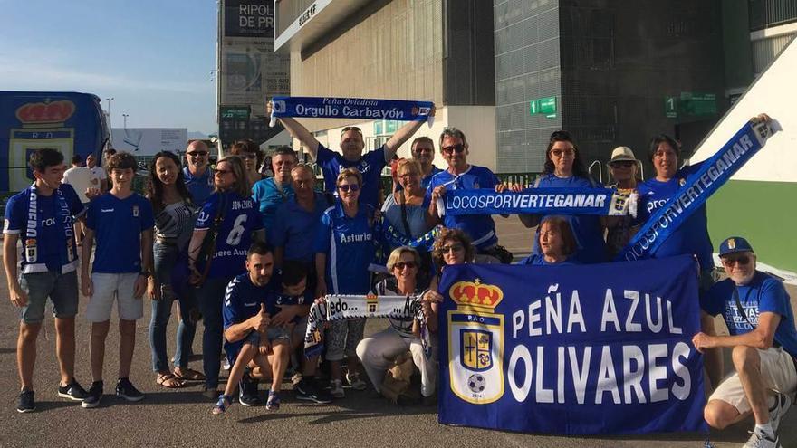 Por la izquierda, Javier Suárez, Andrea Domínguez, Sara Muñiz, Alejandro Lozano, Alfonso Neira, Nieves Soler y Merche Fernández.