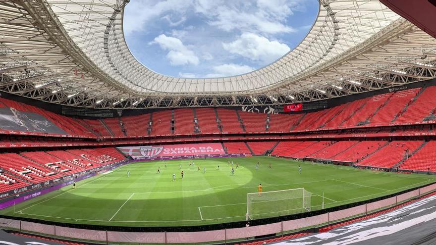 El estadio de San Mamés sin público.