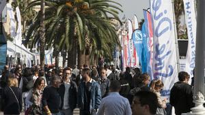 Visitantes de la muestra del Salón Naútico de Barcelona durante la edición del 2015.