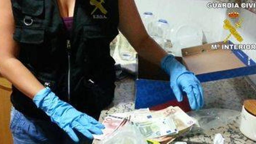 Detenido un veterano policía local de Onda por vender marihuana y cocaína