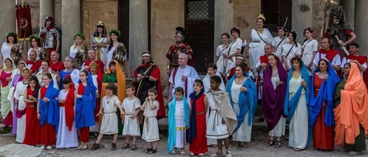 Varios momentos de la Trobada al Castell.