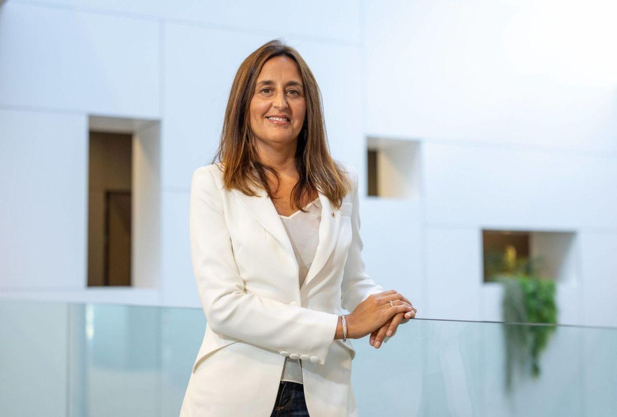 Esther Niubó, consellera d’Educació i FP: "Estrenem un programa per detectar dificultats de lectura des de primer" Esther Niubó, consellera d’Educació i FP: "Estrenem un programa per detectar dificultats de lectura des de primer"