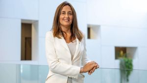 Esther Niubó, consellera d’Educació i FP: "Estrenem un programa per detectar dificultats de lectura des de primer"