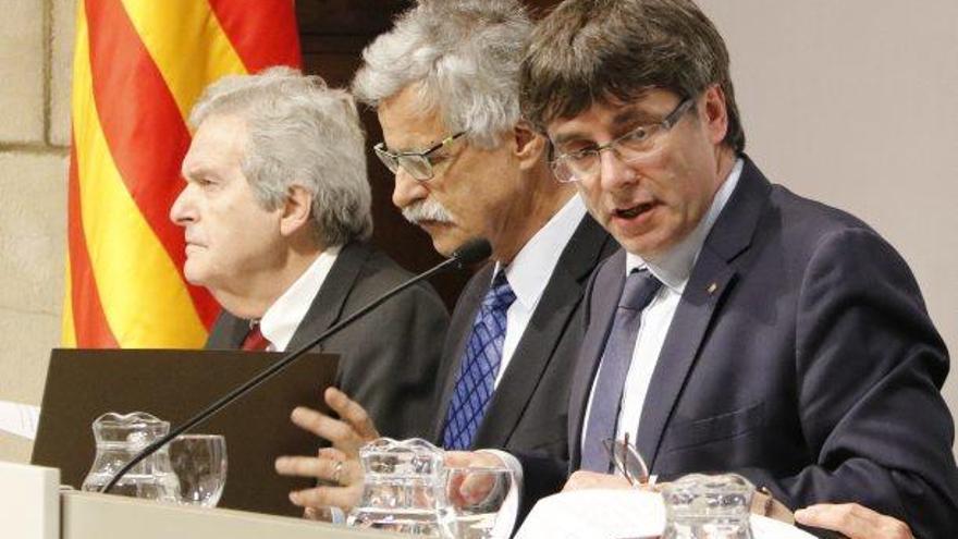 Puigdemont, Josep Tarradellas Macià i Bricall, durant l&#039;homenatge