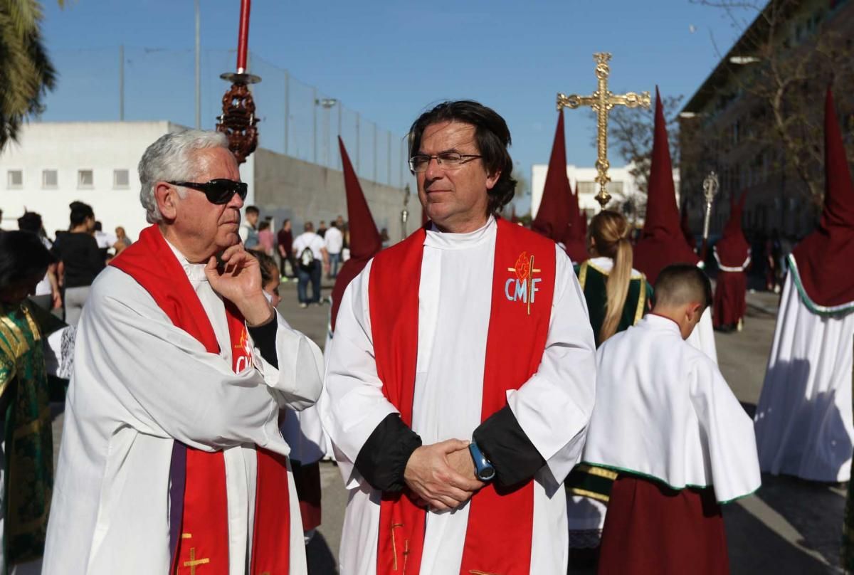 El fervor de Las Palmeras se ensalza con la hermandad de la Piedad