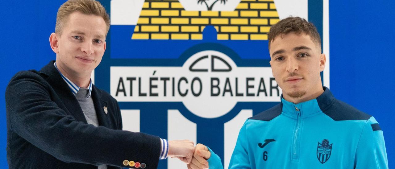 Messow y Armando, tras rubricar su continuidad en el Atlético Baleares hasta 2024