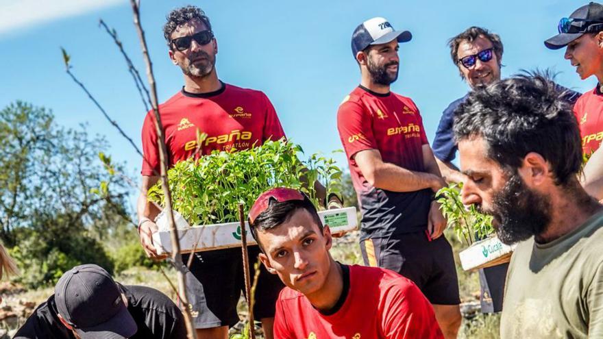 La selección nacional de Duatlón Cross deja su semilla en los suelos de Ibiza