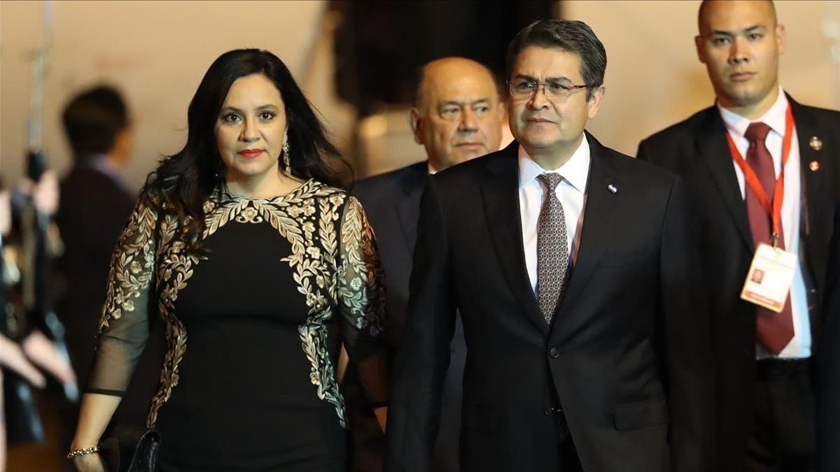 pareja presidencial honduras coronavirus