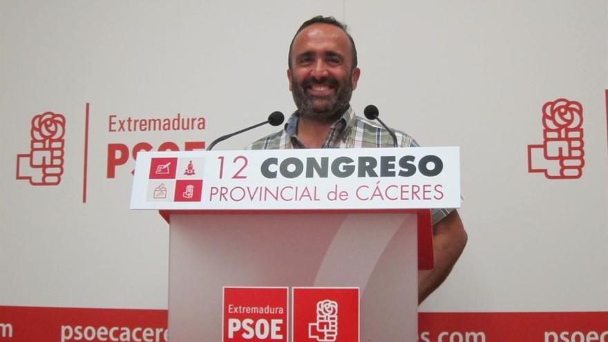 Morales gana las primarias del PSOE de Cáceres y Lemus las de Badajoz