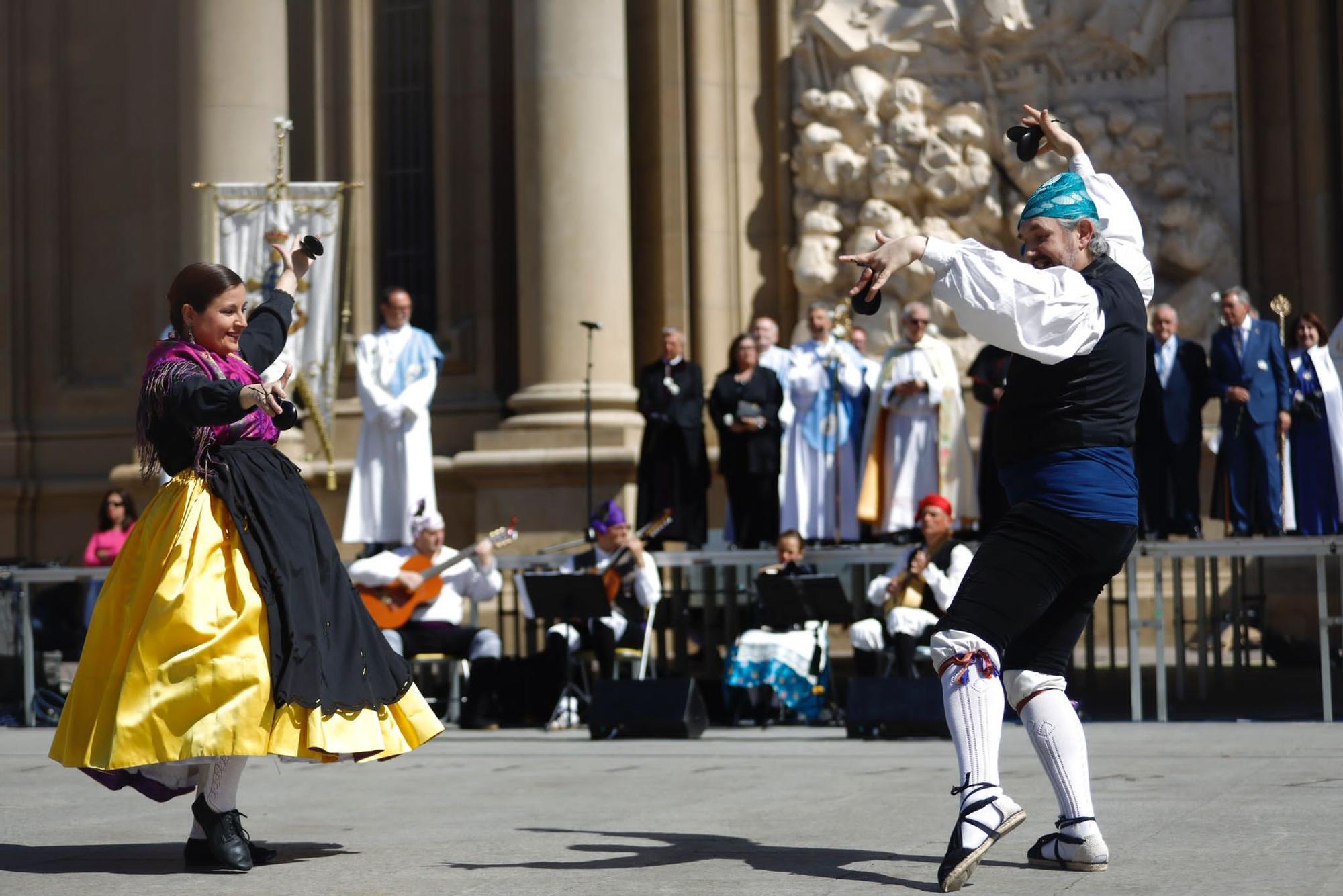 En imágenes | Procesión del Domingo de Resurrección en Zaragoza