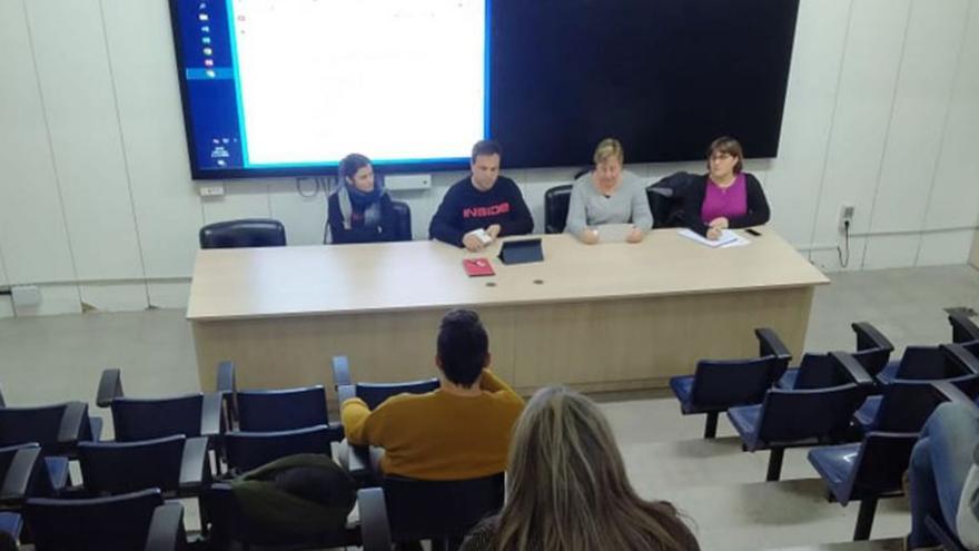 Jordi Besa, el president de l’entitat, s’adreça als associats | IGUALADA FEMENÍ HCP