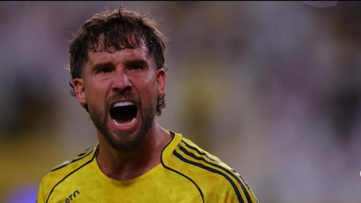Iñigo Martínez, en un partido con el Al Nassr
