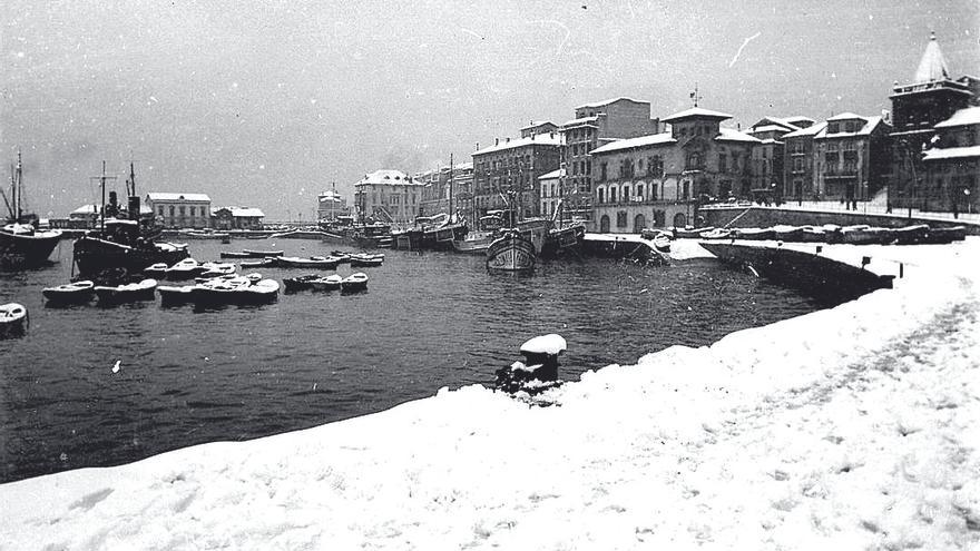 Así fue la gran nevadona en Gijón en 1944: la mayor desde el siglo XIX